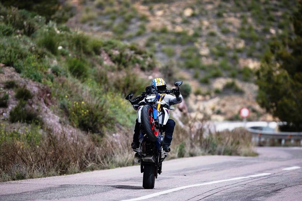 BMW F 900 R 2025 BMW F 900 R 2025