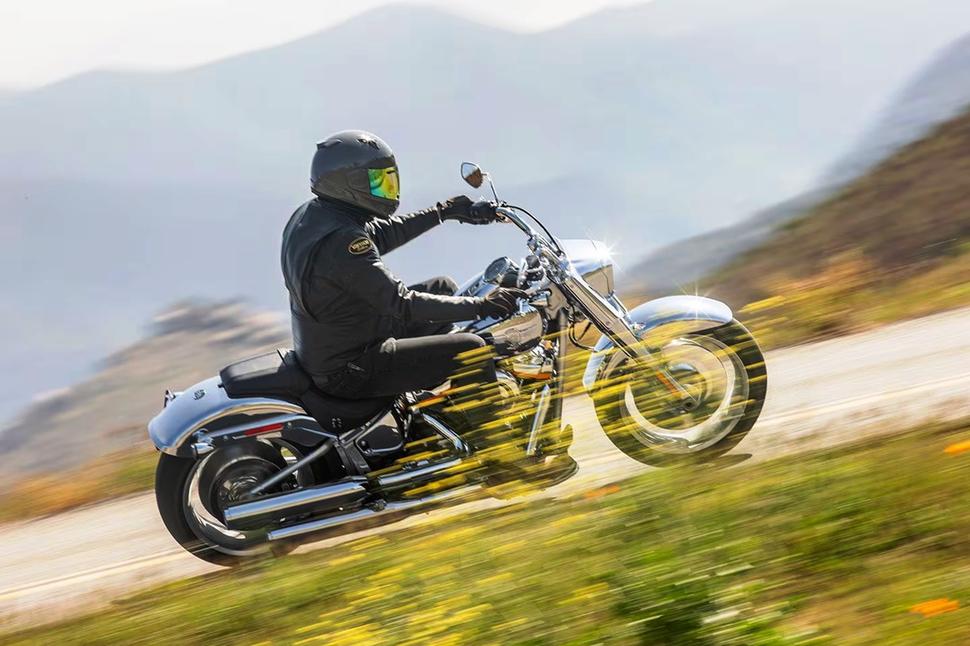Harley Davidson Icons Collection Fat Boy Gray Ghost 2025 Harley Davidson Icons Collection Fat Boy Gray Ghost 2025
