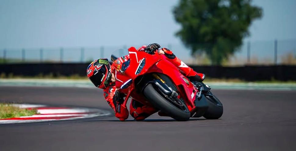 Ducati Panigale V4 R 2026 Ducati Panigale V4 R 2026