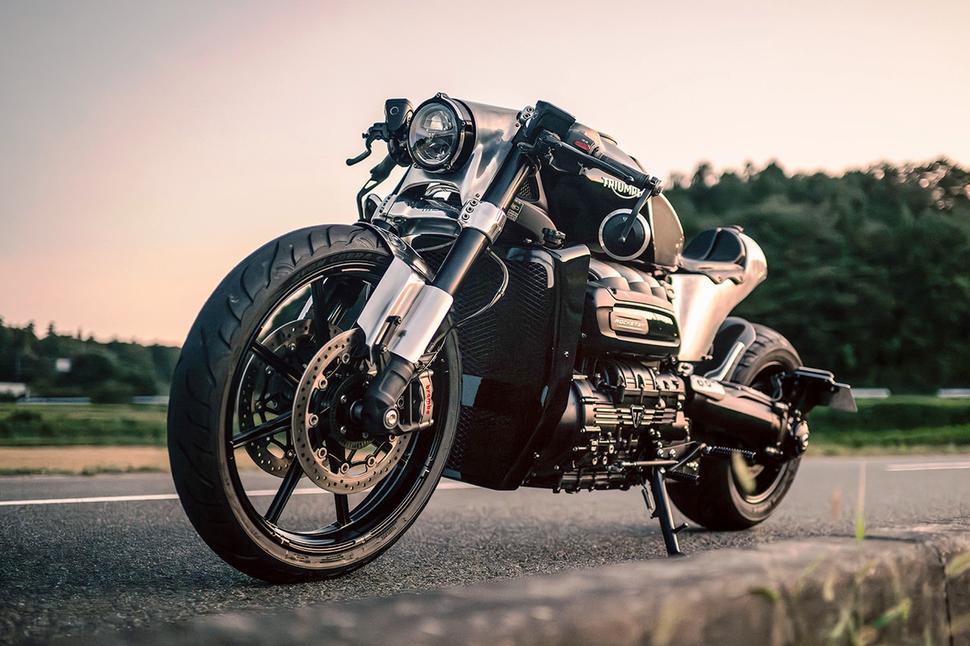 Triumph Rocket 3 кастом Triumph Rocket 3 кастом