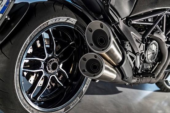 Анонсирован Ducati Diavel Carbon