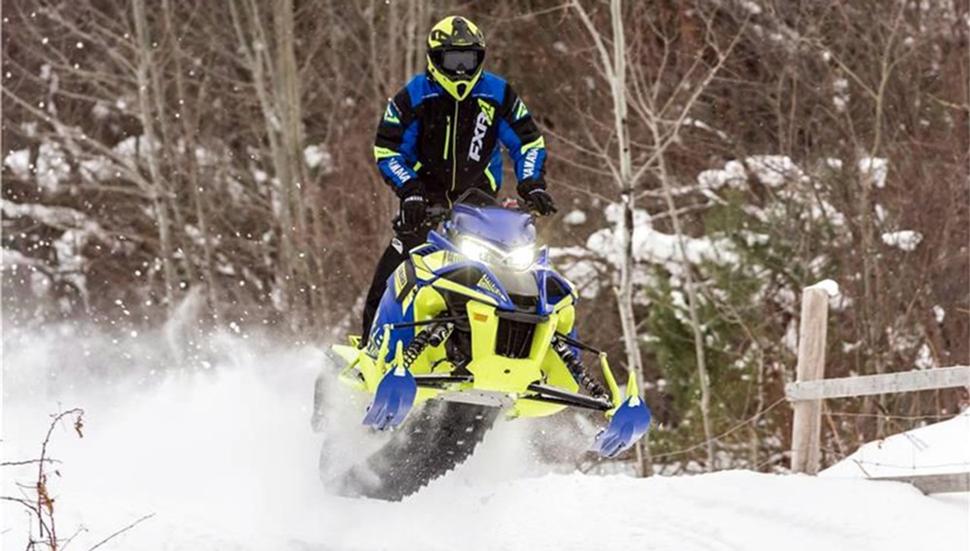 Снегоходы Yamaha Sidewinder B-TX LE и M-TX LE