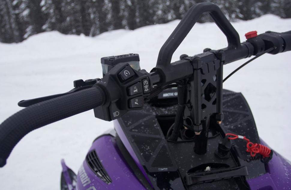 Обзор снегоходов Arctic Cat Mountain Cat, M8000 Sno Pro, Hardcore 2019