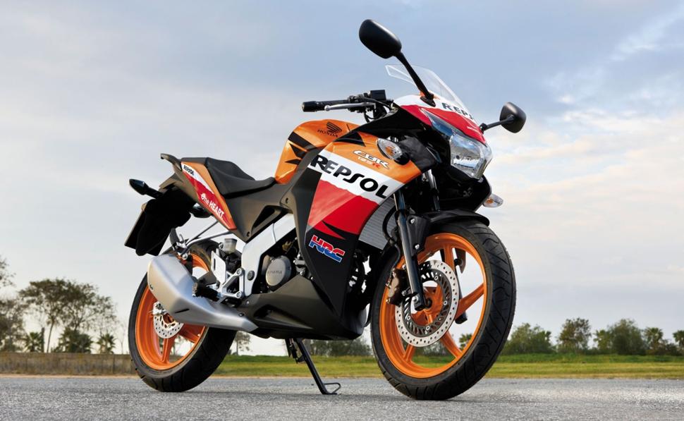 Спортбайк для начинающих Honda cbr125r