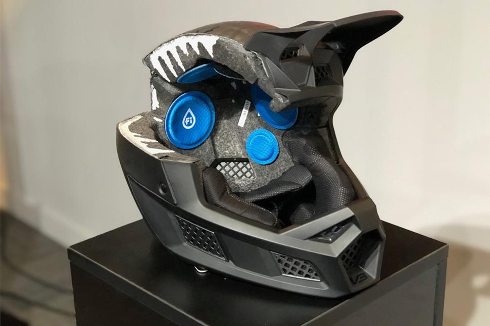 Мото шлем Fox V3