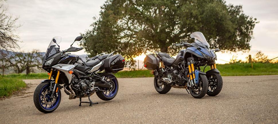 Туристические мотоциклы Yamaha Niken GT и Yamaha Tracer 900 GT 2019