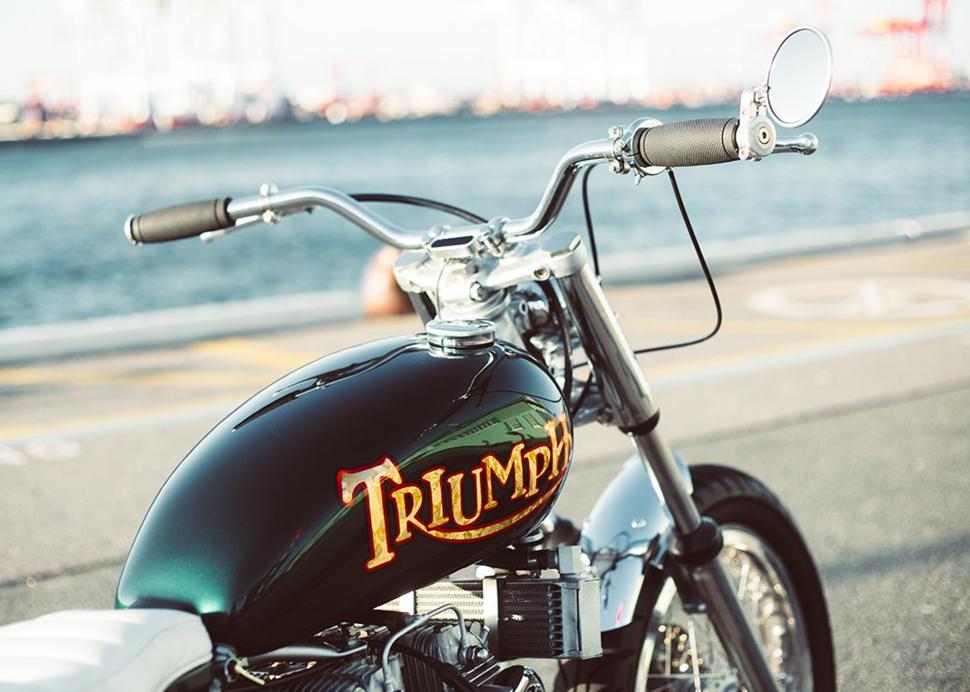 Triumph Trident T150