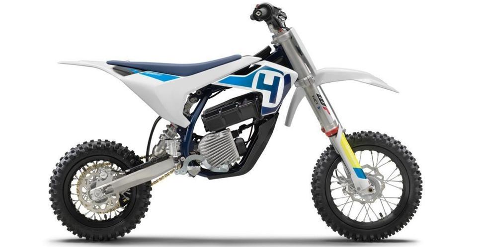 Детский кроссовый электро мотоцикл Husqvarna EE 5 2021