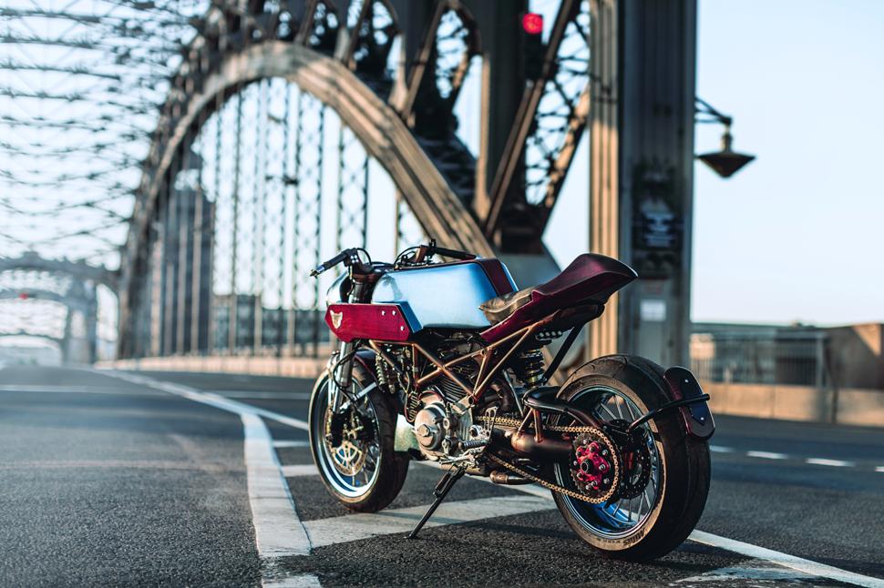 Деревянный Ducati Monster S2R