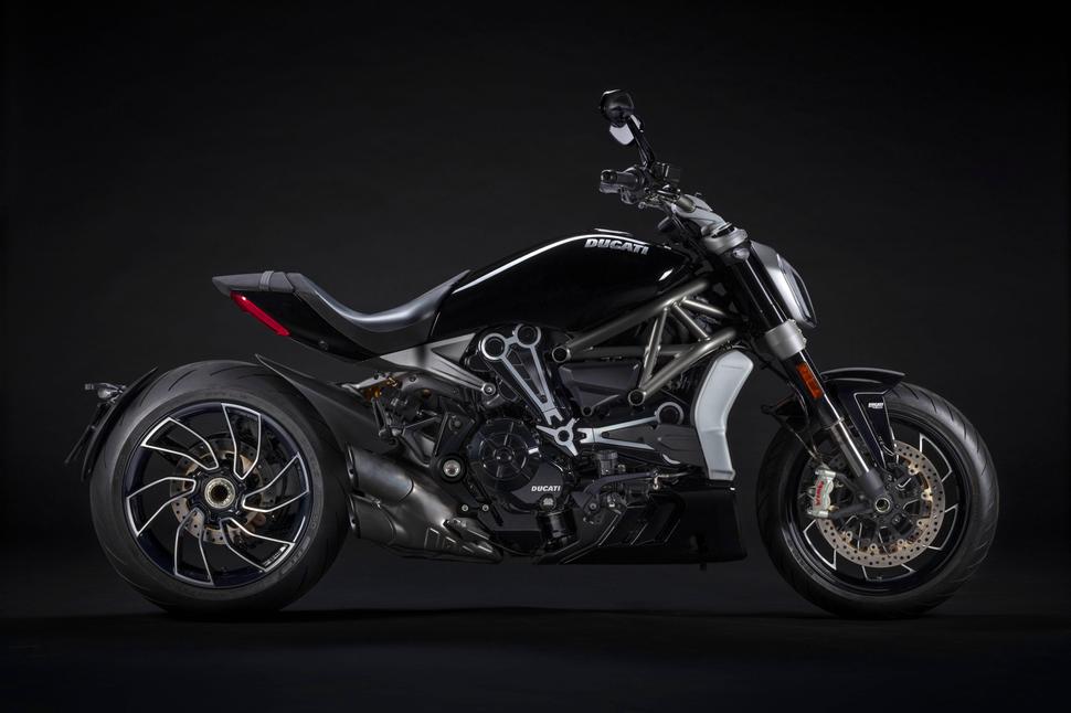Sattelüberzug Impermeabile Schwarz-Silber CSXD01DE Ducabike Ducati Xdiavel 