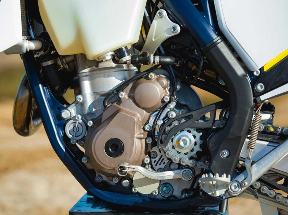 Кросс кантри мотоцикл Husqvarna FX 350 2020. Тест и обзор