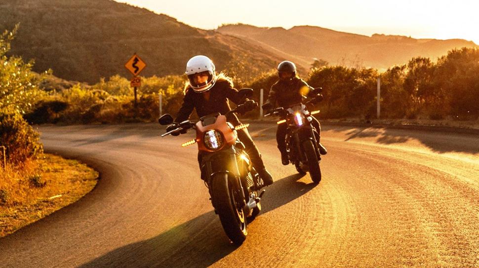 Harley Davidson LiveWire и Zero SR/F Premium