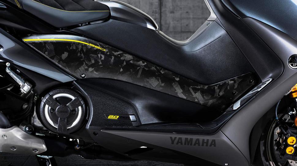 Yamaha TMAX 2021