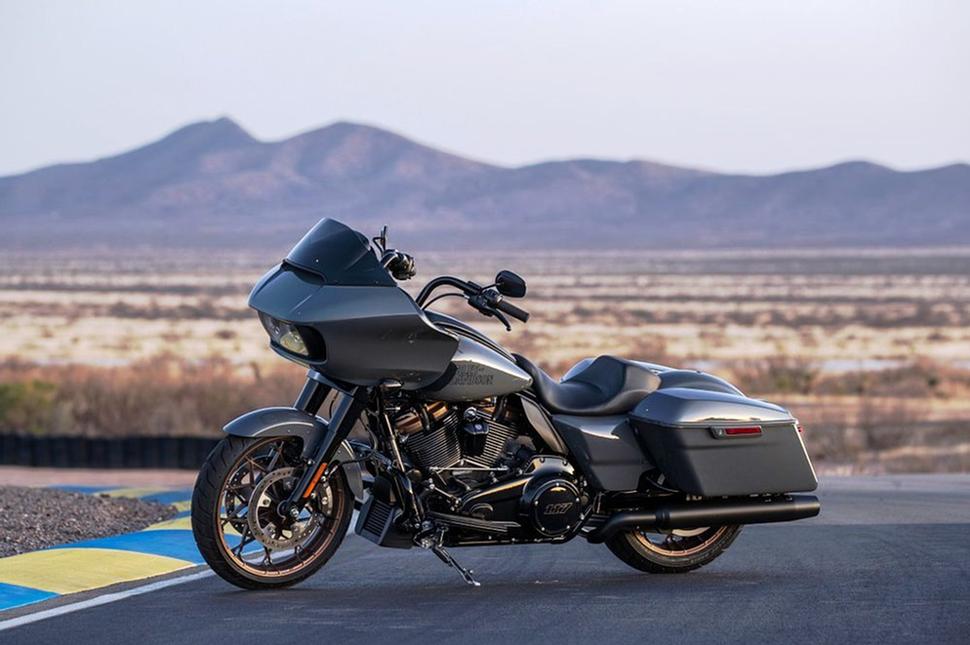 Road Glide CVO 2022