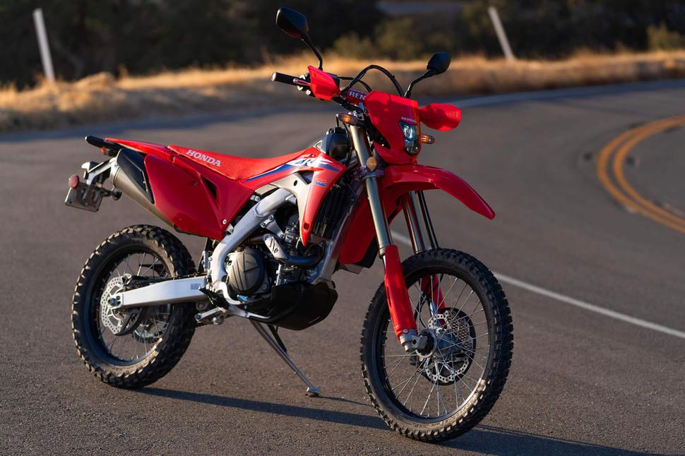 Nova Honda CRF 450L é moto de trilha para rodar na rua - UOL Carros