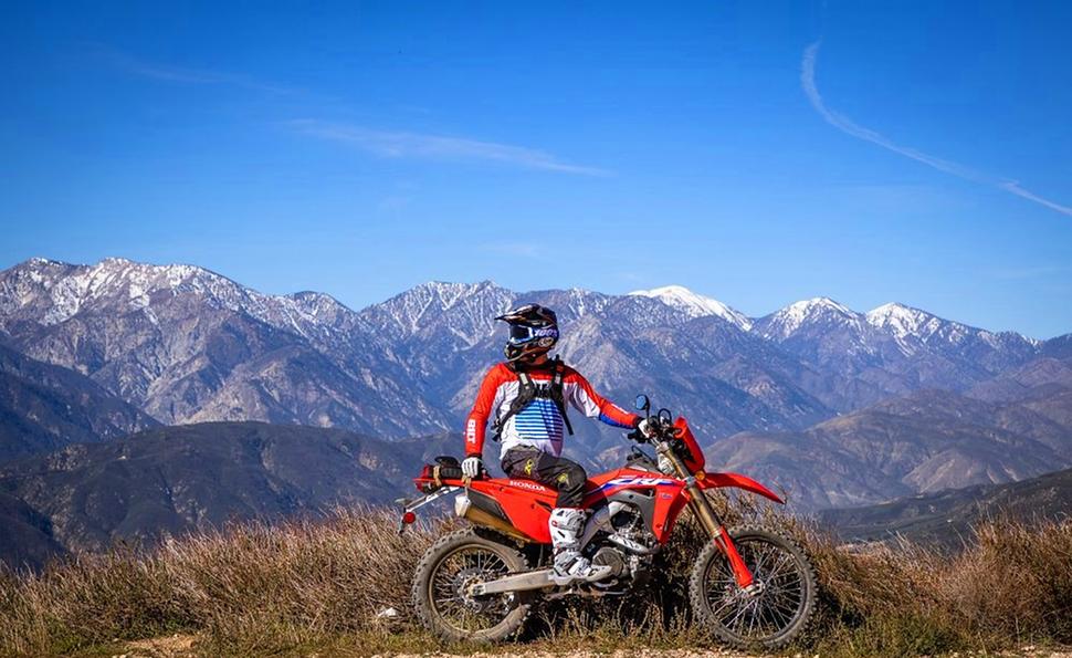 Nova Honda CRF 450L é moto de trilha para rodar na rua - UOL Carros