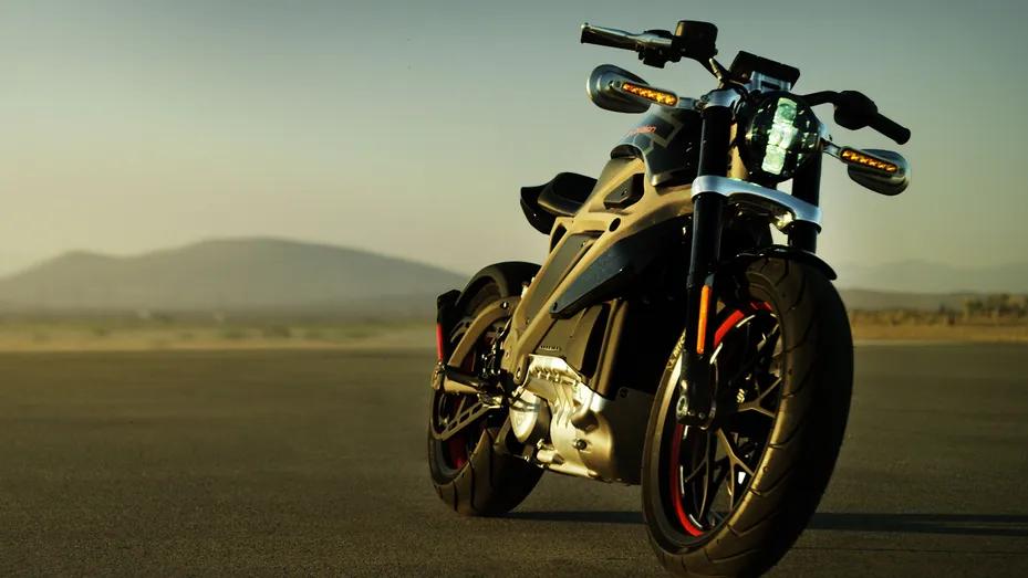 Harley Davidson переходит полностью на электрические модели