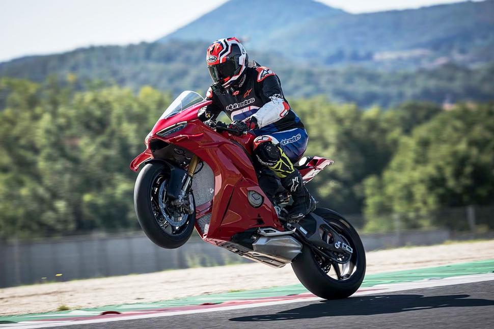 Ducati Panigale V4 S