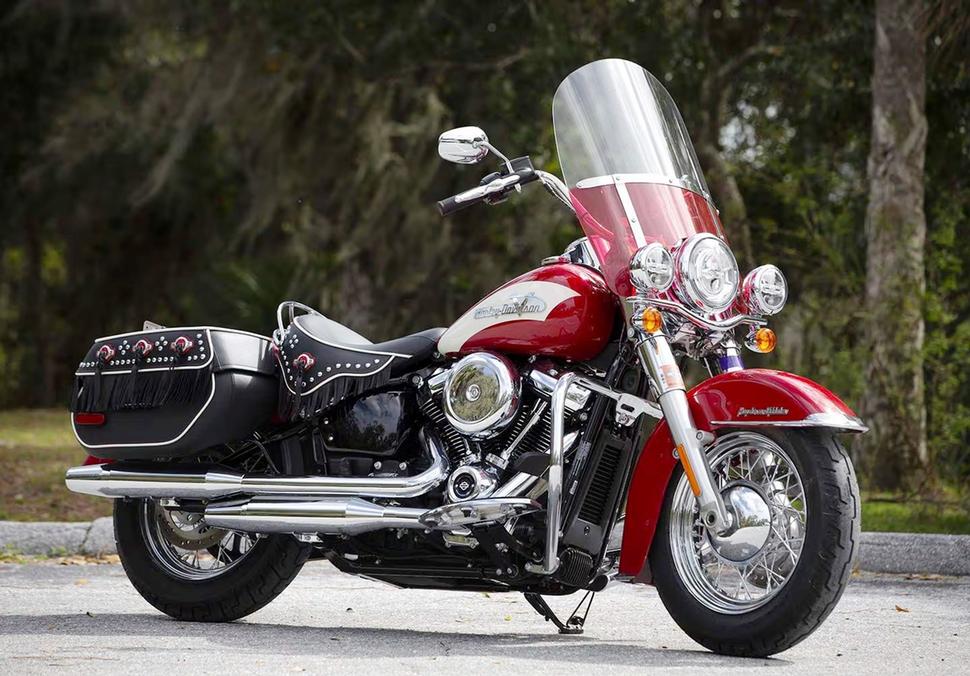 Harley Davidson Hydra-Glide Revival