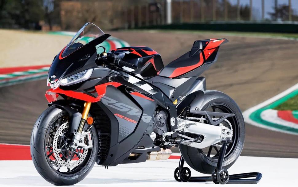 Aprilia RSV4 Factory 1100 2026