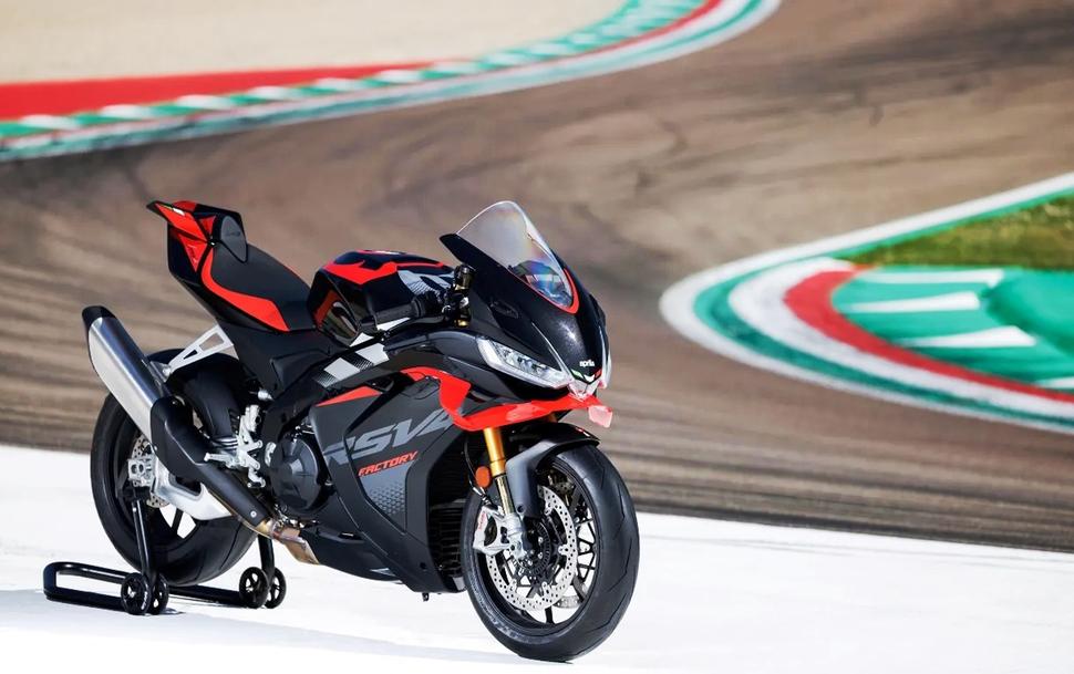 Aprilia RSV4 Factory 1100 2026