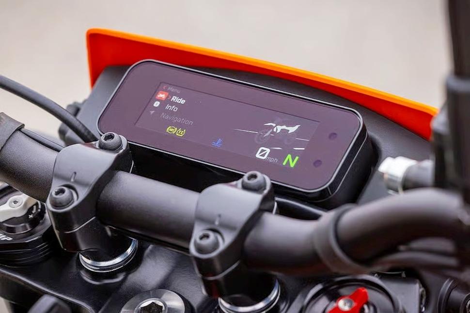 KTM 390 SMC R 2025