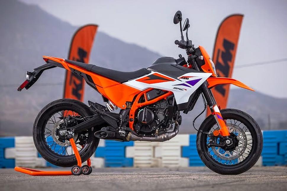 KTM 390 SMC R 2025