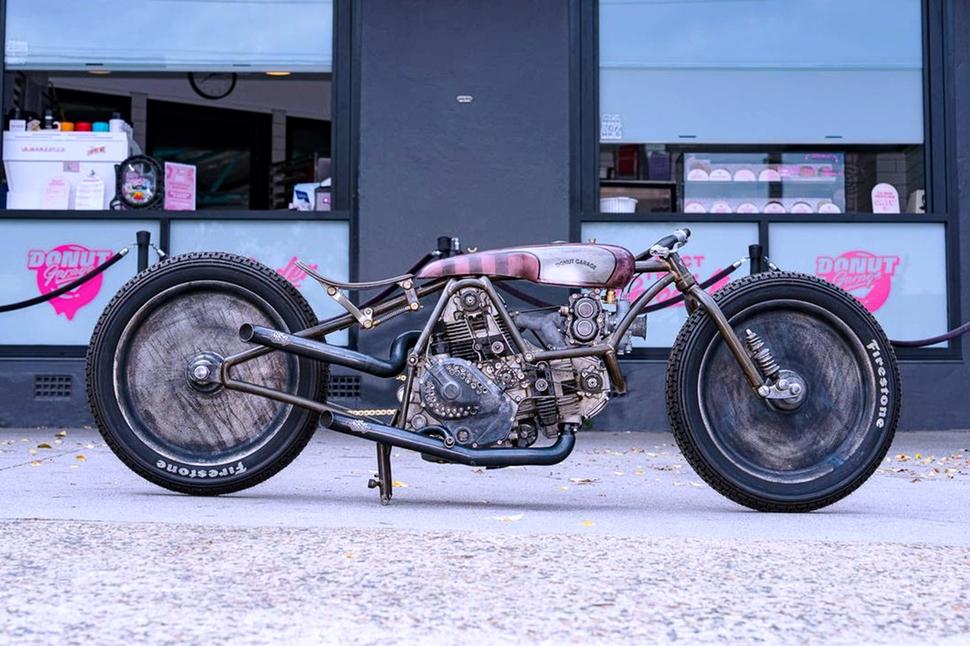 Мусорный кастом с компрессором и двигателем Ducati M600