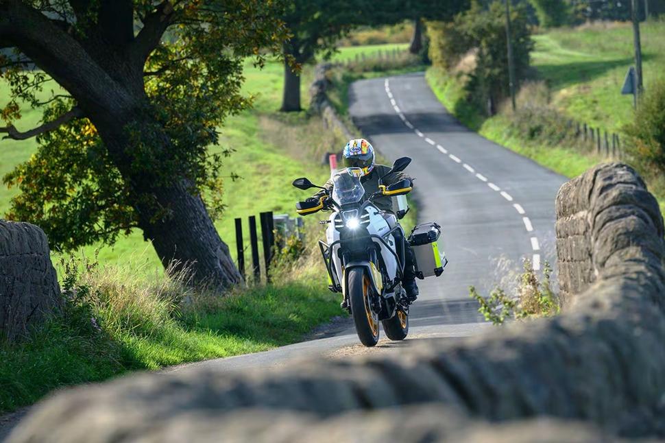 QJMotor SVT650 X 2025