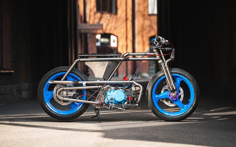 Компактный кастом на базе питбайка. Марио