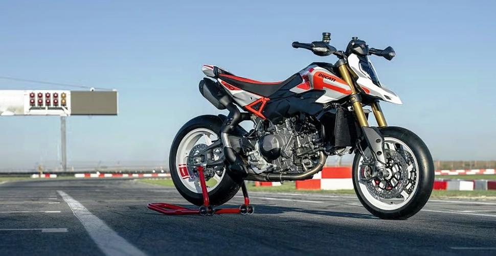 Ducati Hypermotard V2 SP 2026