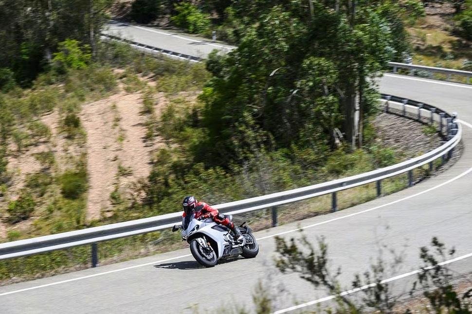 Norton Manx R Signature