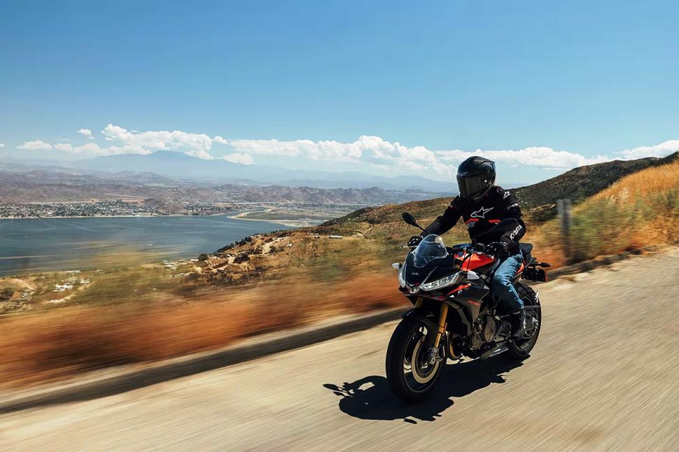Aprilia Tuono 660 Factory 2026