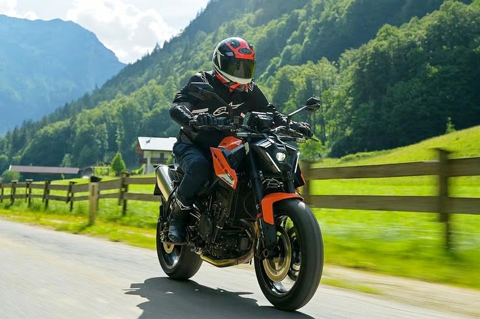 KTM 790 Duke 2027