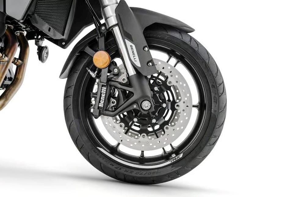 Benelli TRK 702 2026