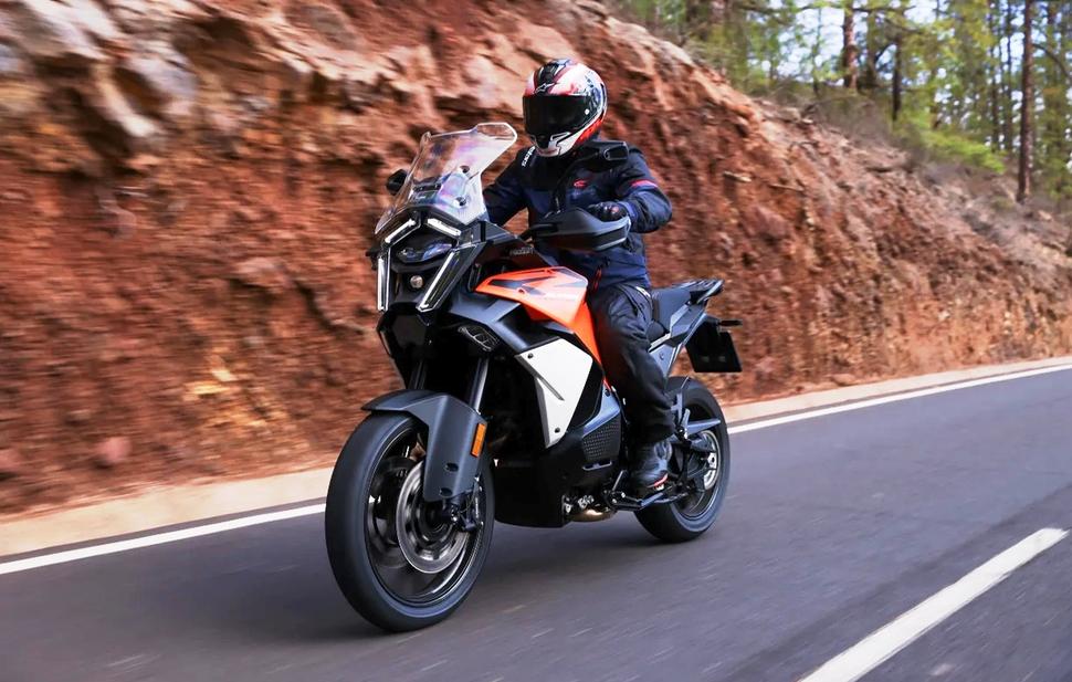 KTM 1390 Super Adventure S EVO 2027
