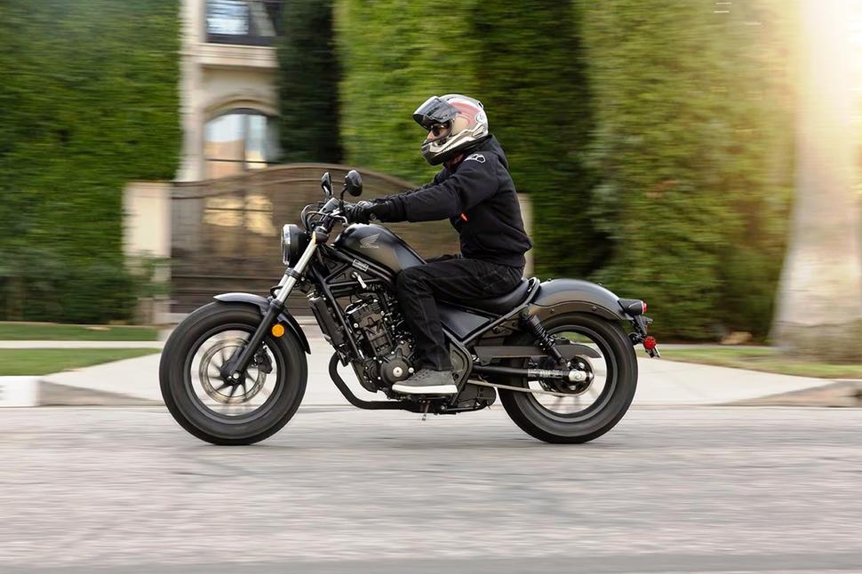 Honda Rebel 300 E-Clutch 2026