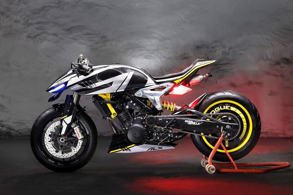 Royal Enfield Guerrilla 450 для конкурса