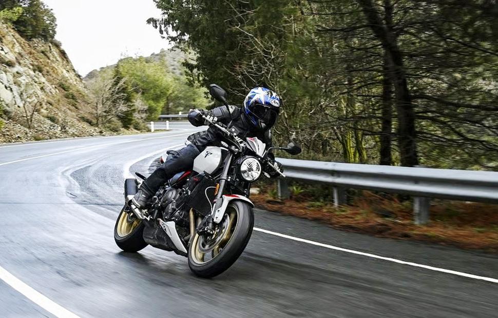 Triumph Trident 800 2026