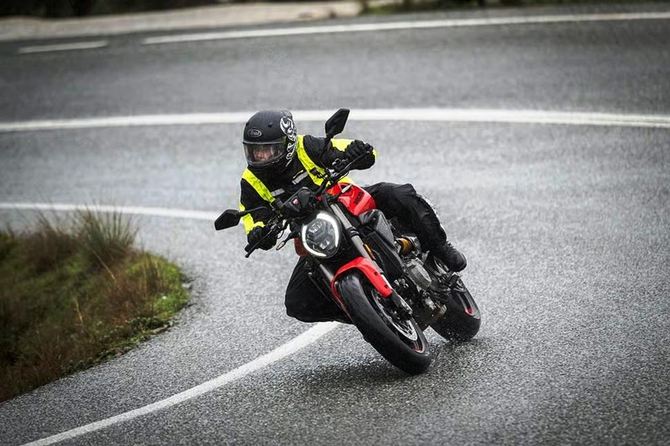 Ducati Monster 2026